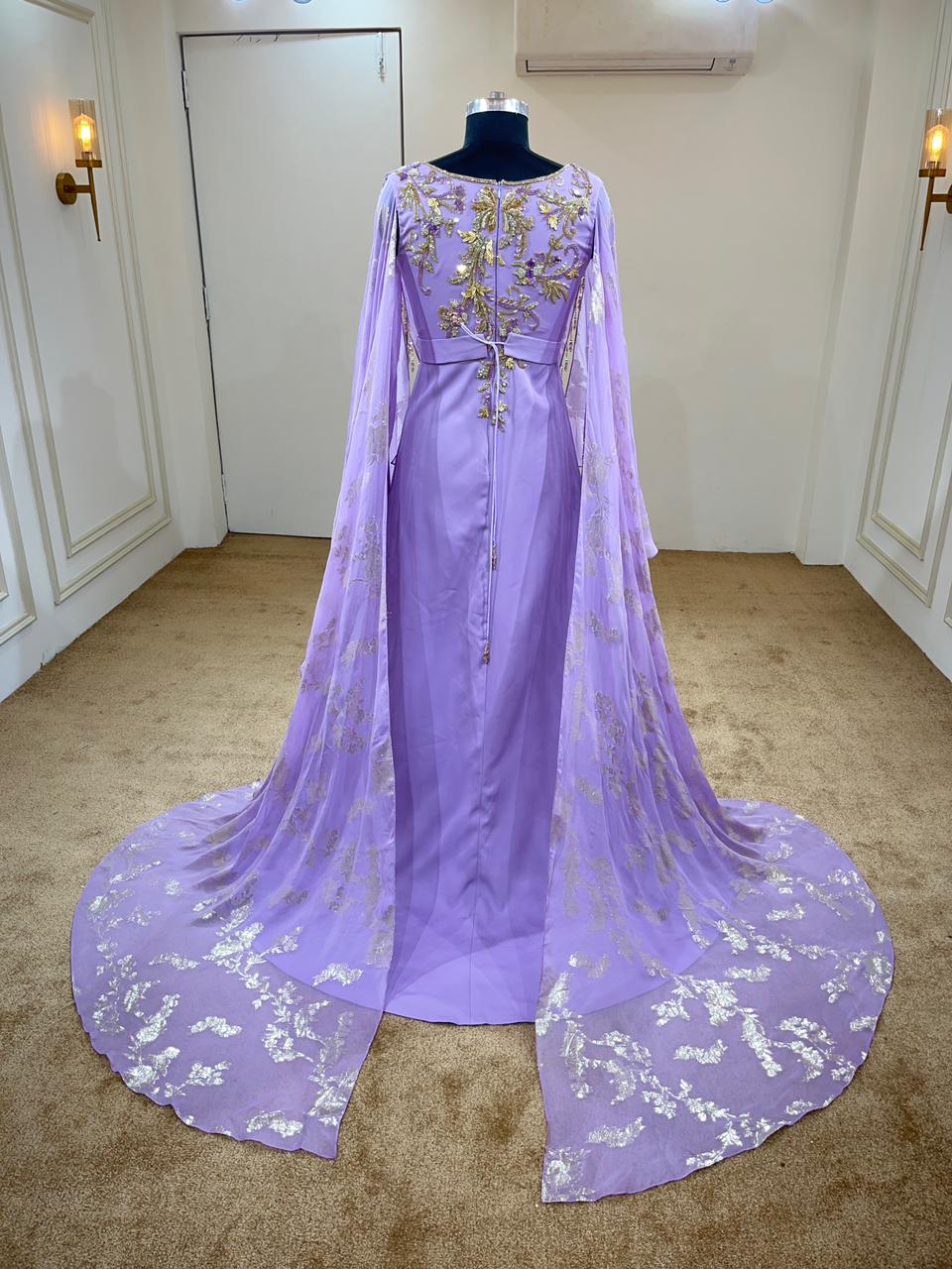 NARJES ⚜️taille 34 à 46⚜️