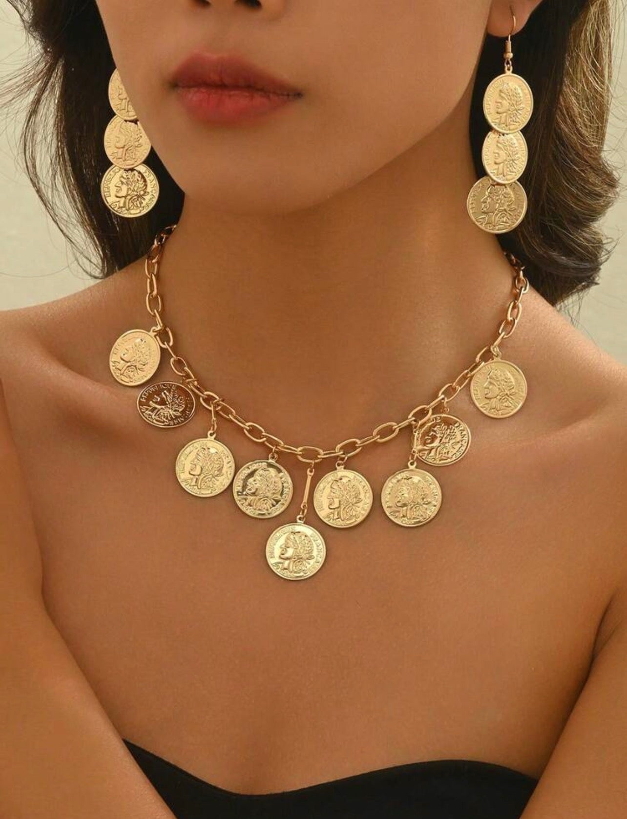 NARJES ⚜️taille 34 à 46⚜️