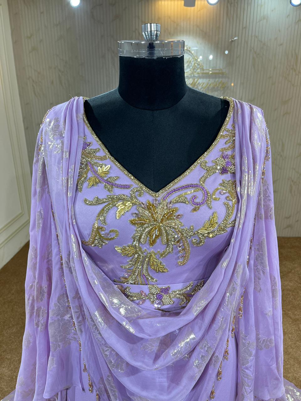NARJES ⚜️taille 34 à 46⚜️