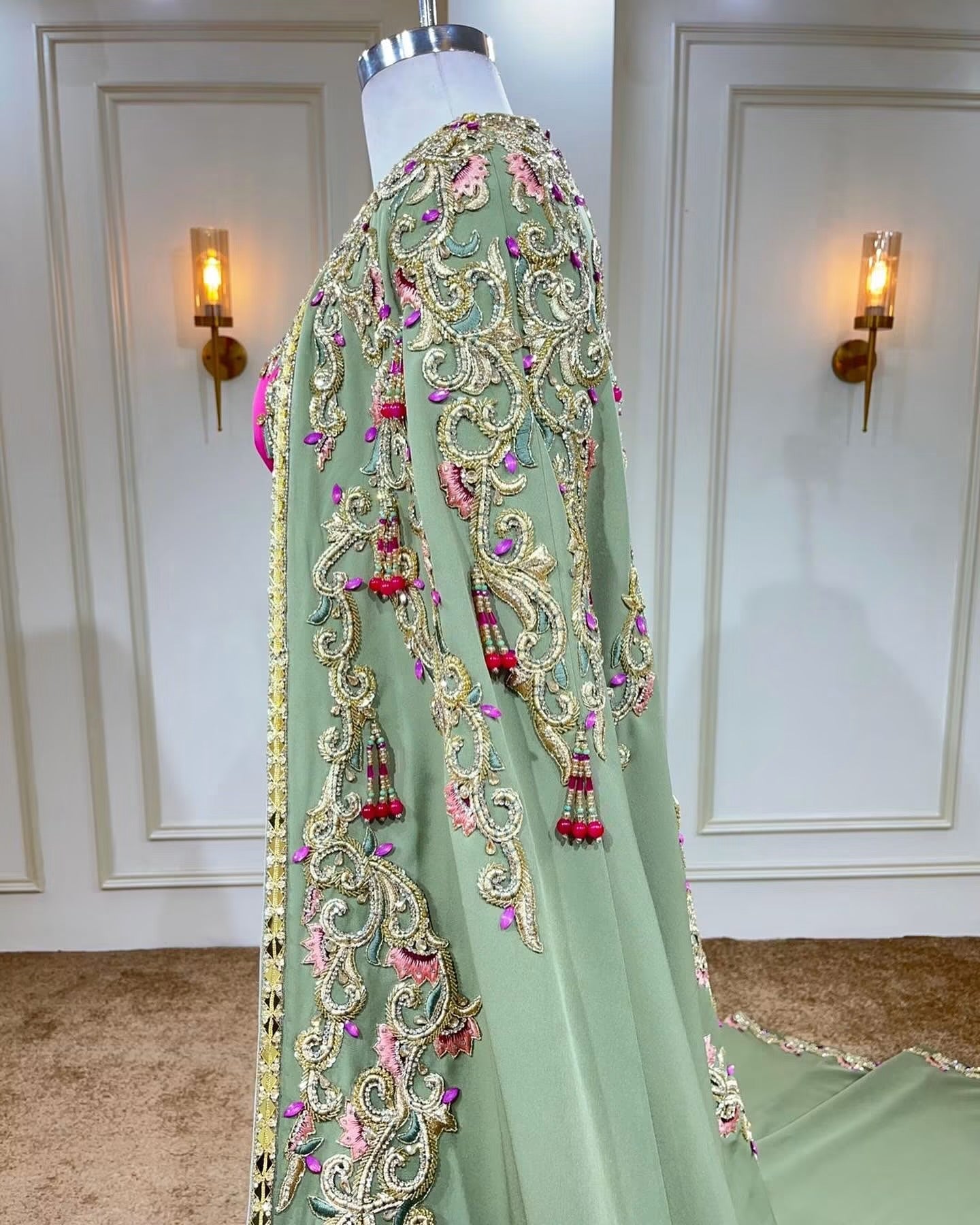 VENTE PRIVÉE CAFTAN AVEC SELHEME ⚜️taille 34 à 46⚜️ EXCELLENT ÉTAT