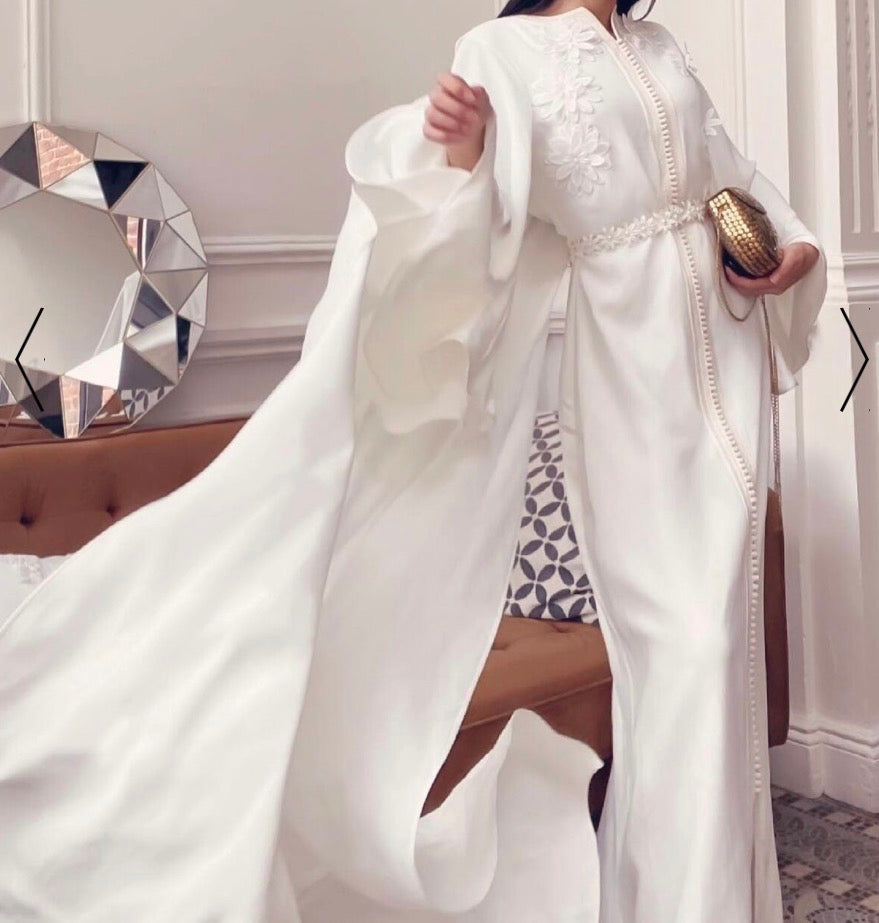 VENTE PRIVÉE 2027 CAFTAN HLEL ROBE DE MARIEE ⚜️TAILLE 34 à 42⚜️ EXCELLENT ÉTAT